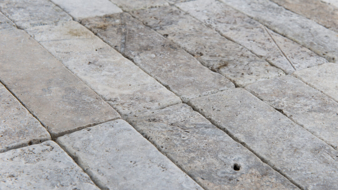 Travertinmosaik 5,0x15,0 Ice Ciottolo