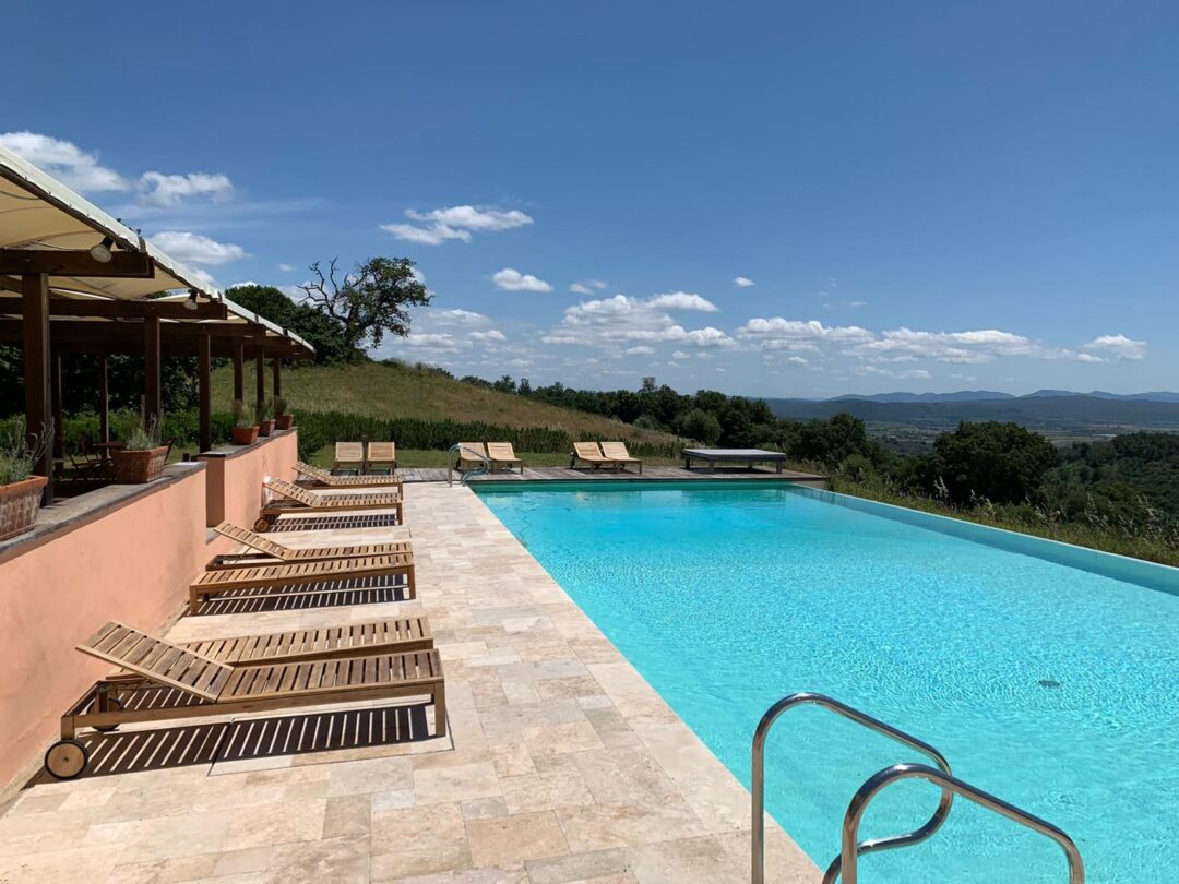 Avana mix for pool in travertine