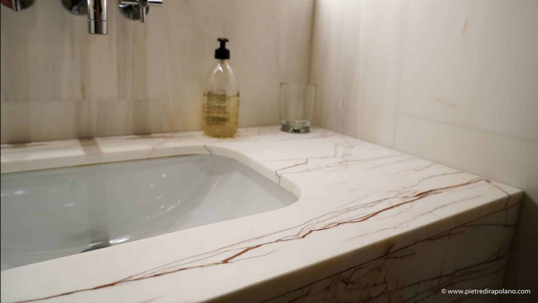 Bianco Alba x Pietre di Rapolano ()