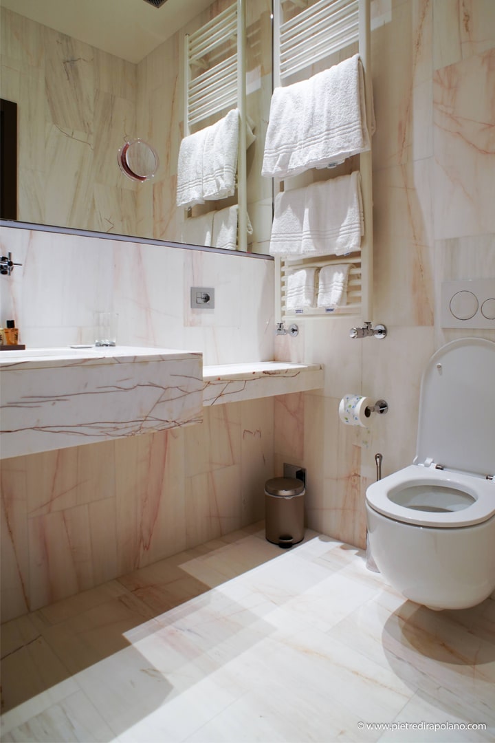 Bianco Alba x Pietre di Rapolano ()