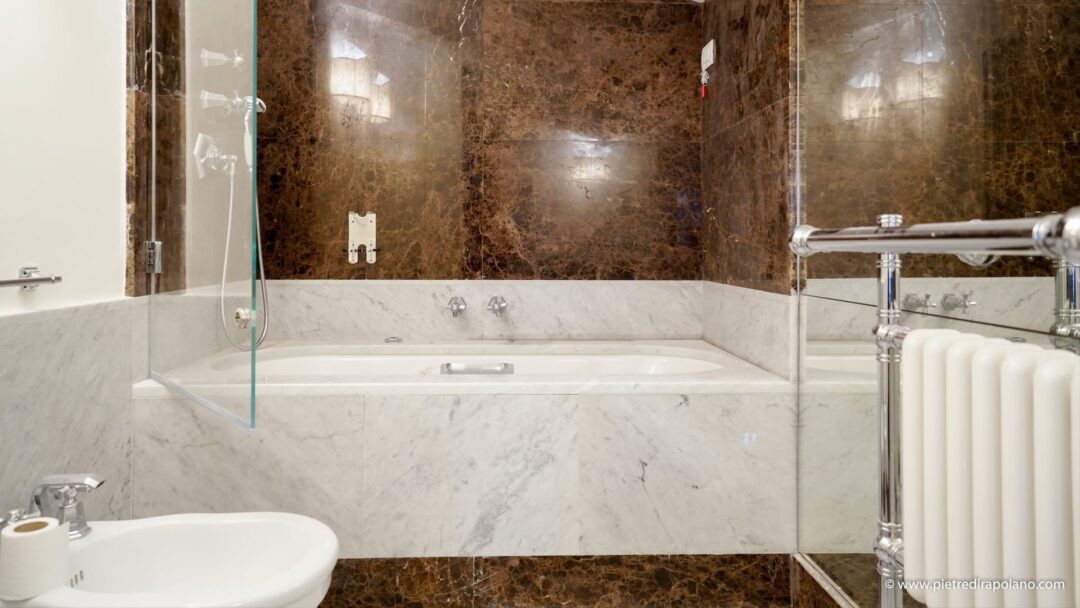 Bianco di carrara x Pietre di Rapolano ()