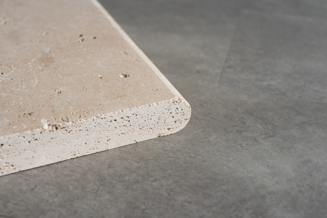 Pool edge pdr light blend bullnose