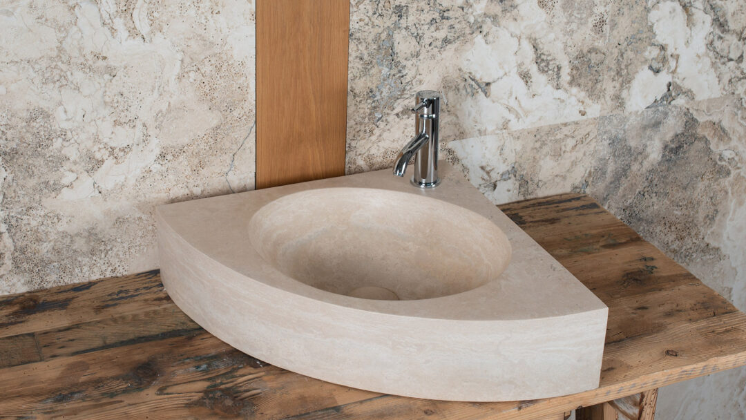 Waschbecken Corner aus Travertin