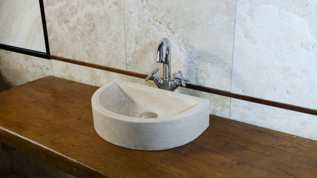 Small crescent-shaped sink