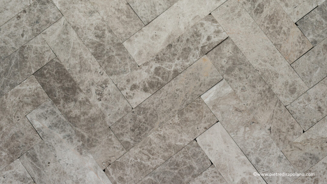 Doga in marmo “ silver shadow” levigato