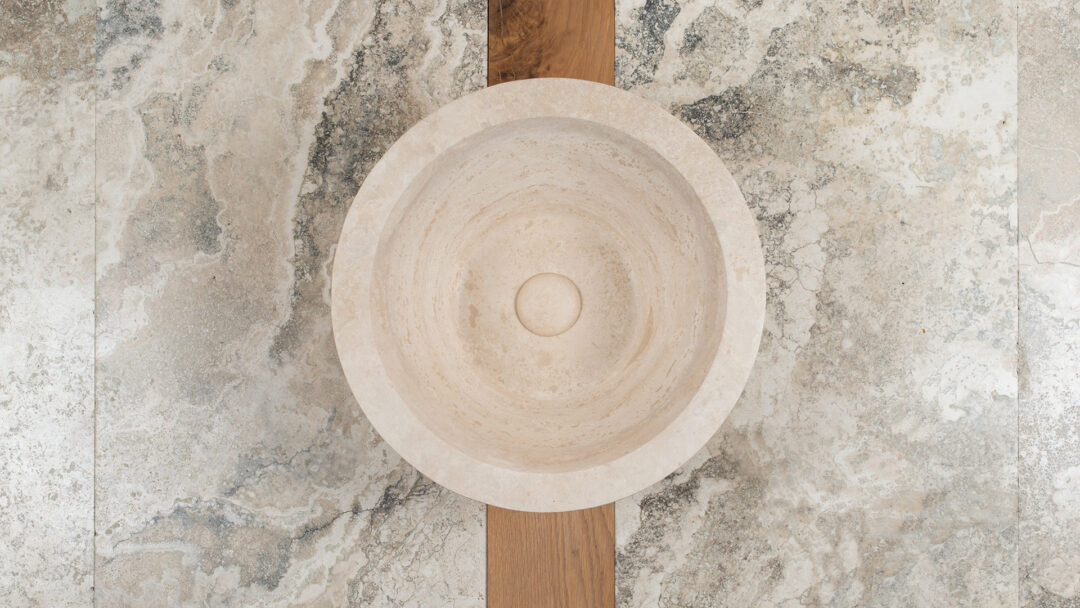 Gaiole light semi-recessed stone sink