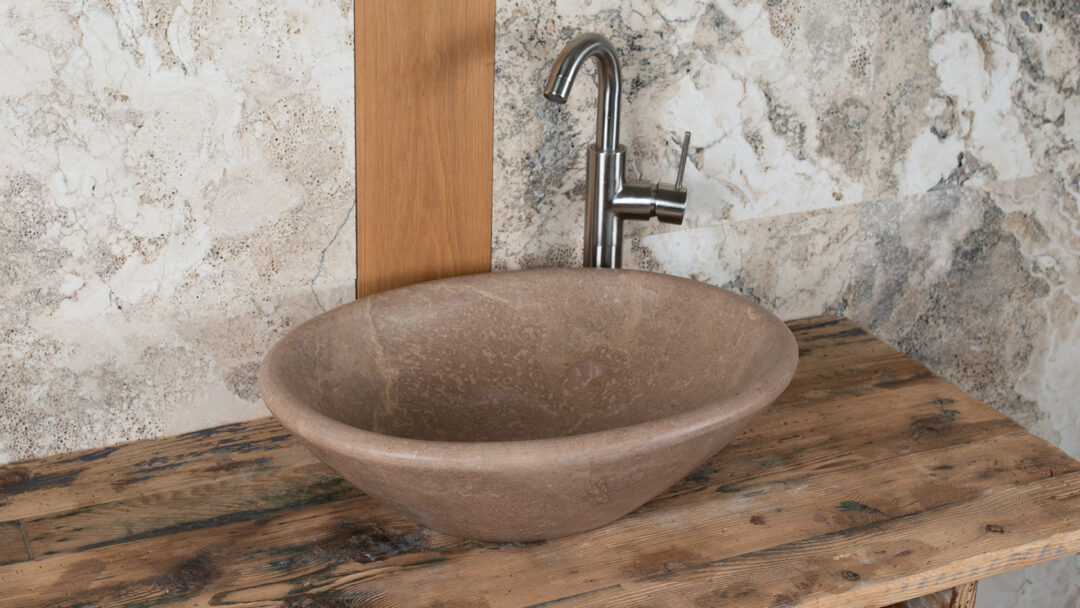 Ovale in travertino scuro