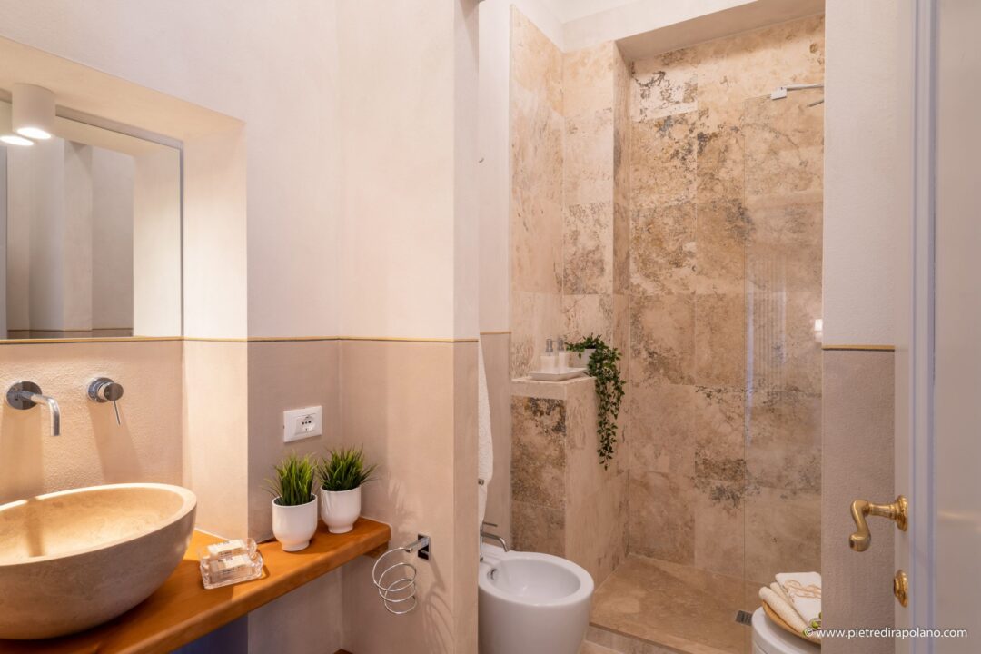 travertine in slab light earth