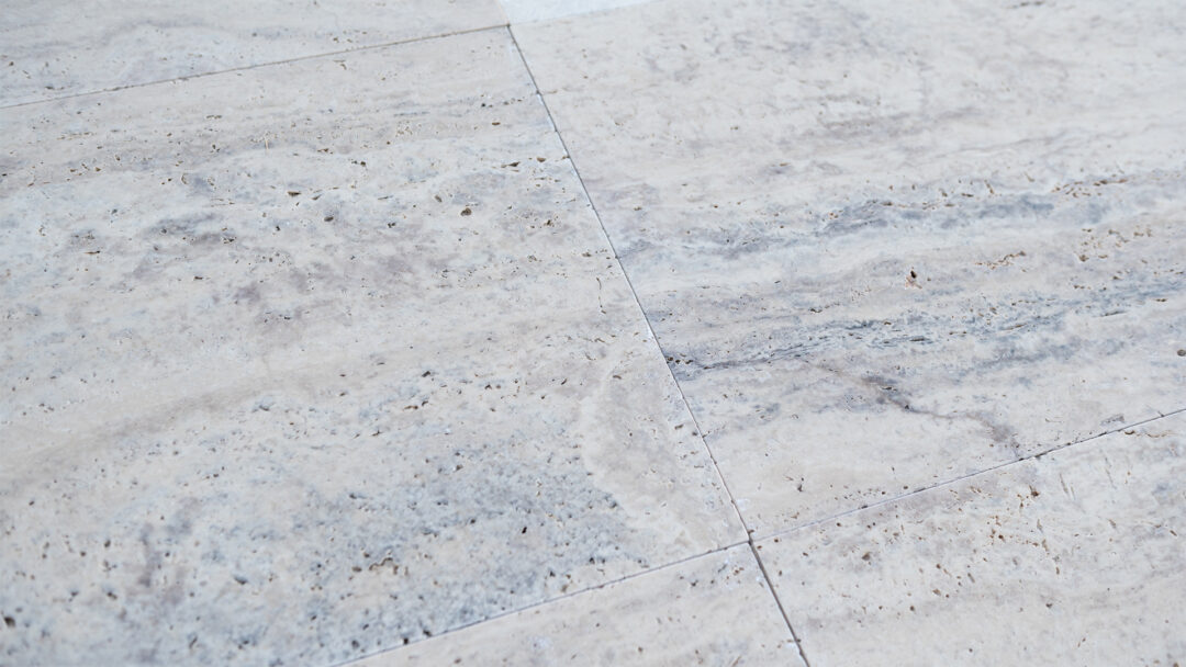 Pdr094 Luna vanilla background travertine slab