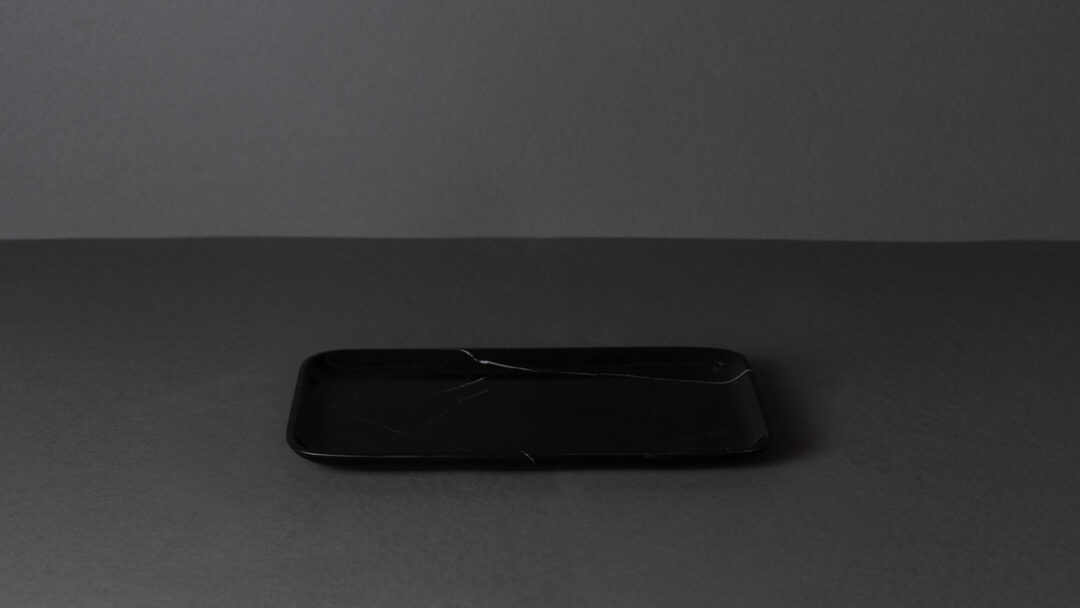 Vassoio nerotaurus fronte x