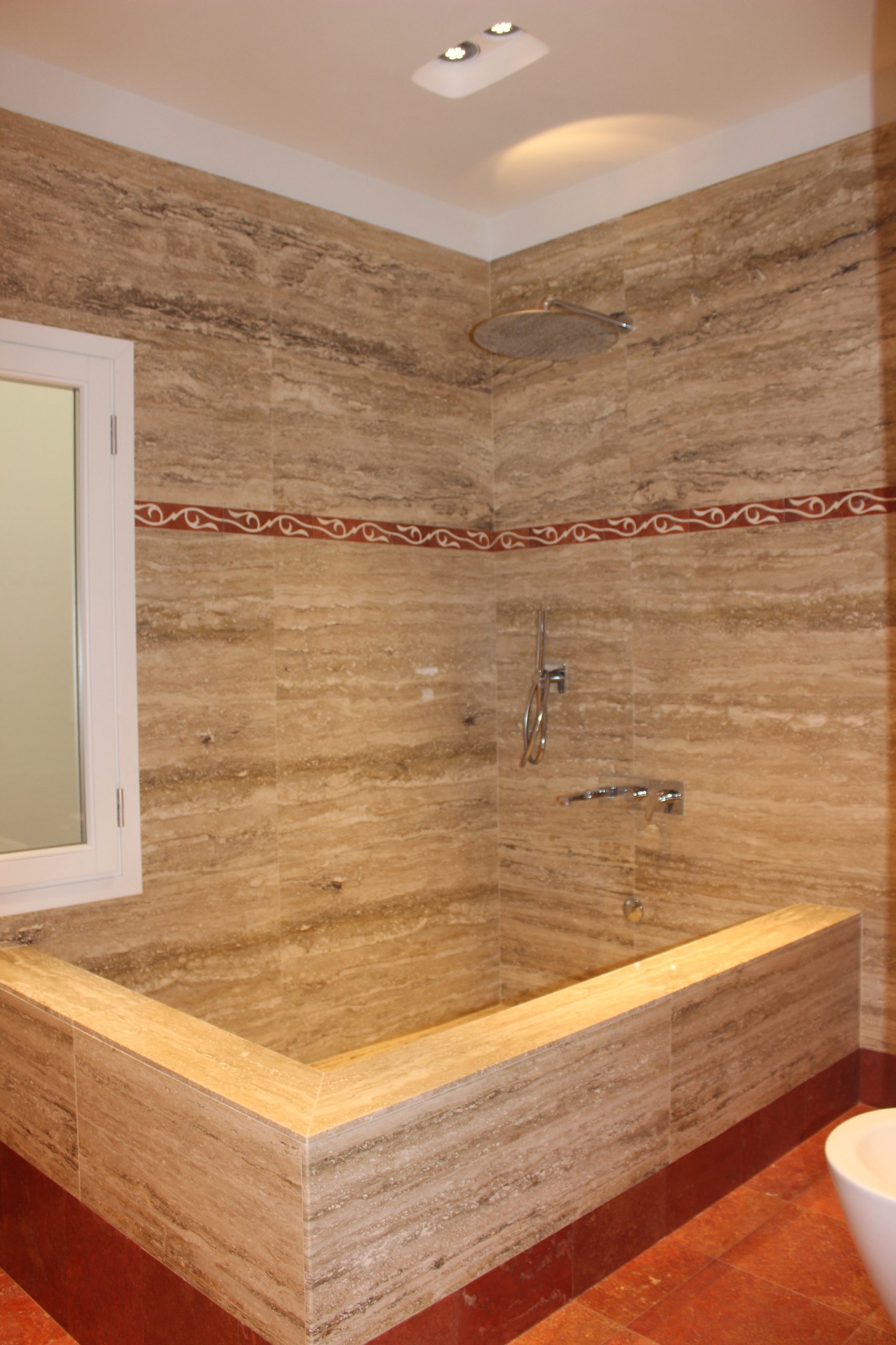 solid-travertine-tub-pietre-di-rapolano