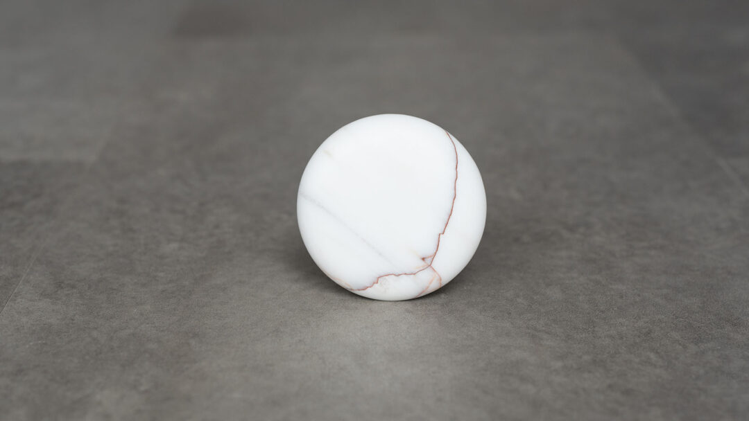 White Alba drain top