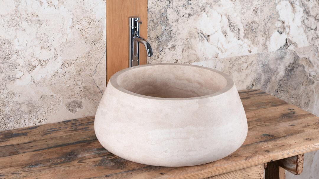 Pozzo lavabo chiaro laterale