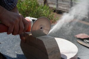 Pietre di Rapolano sculpture