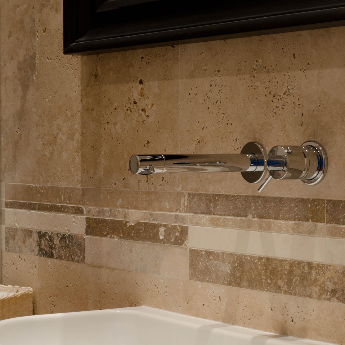 Bars, mosaic in Pietra di Rapolano