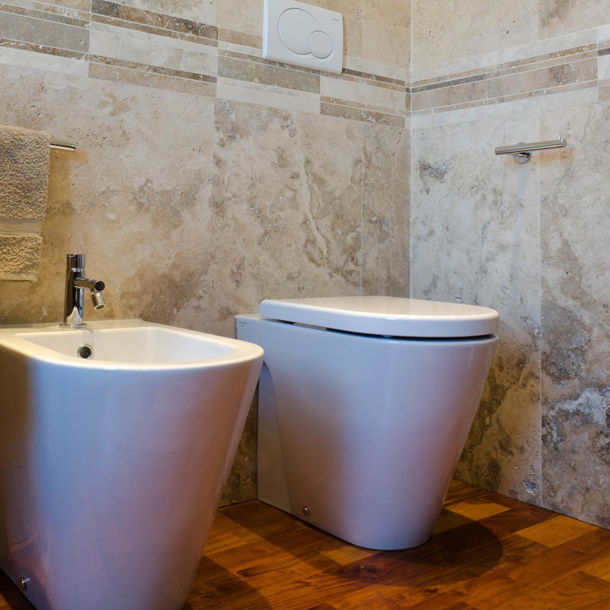 Bathroom with Travertine and wood