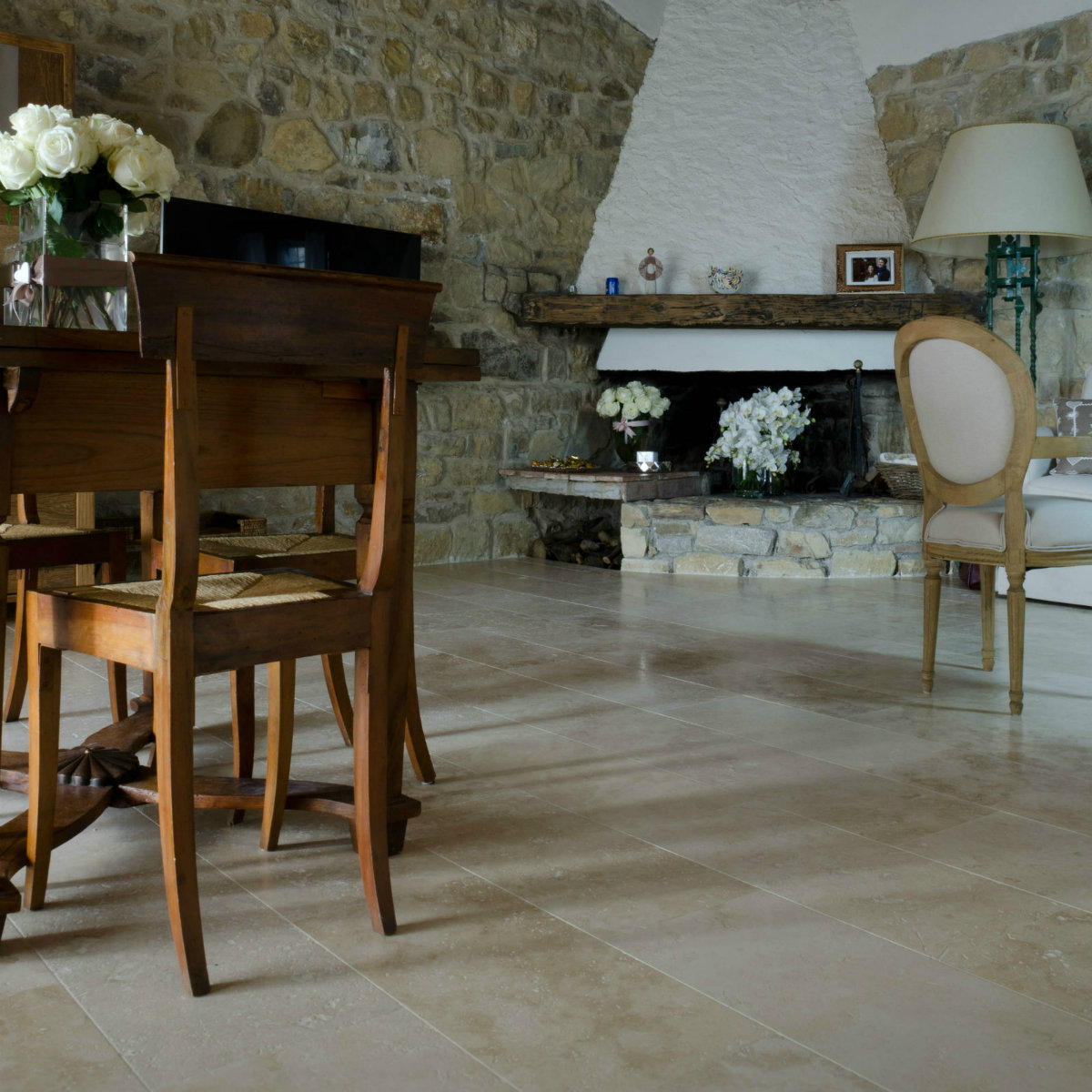 Light Blend Travertine Flooring for Living Room and Kitchen