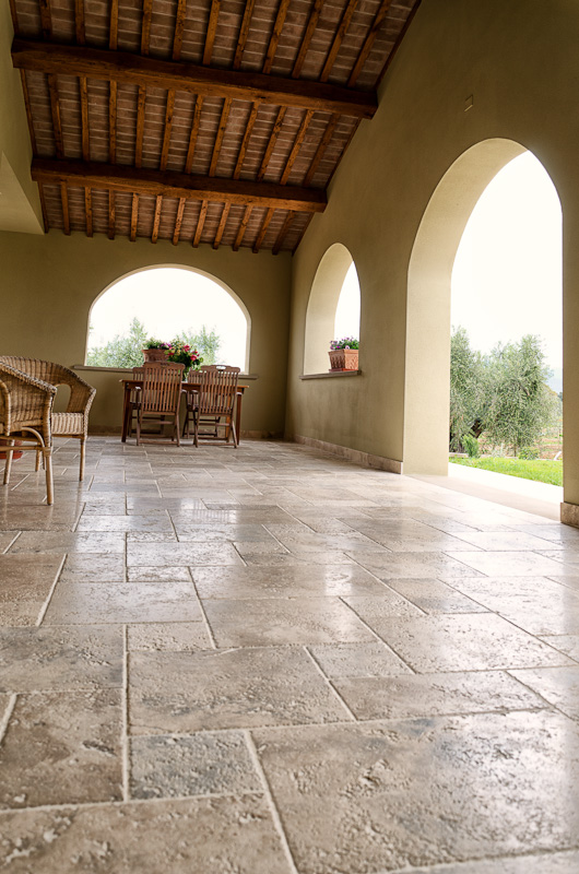 Bolgheri flooring in Pietra di Rapolano