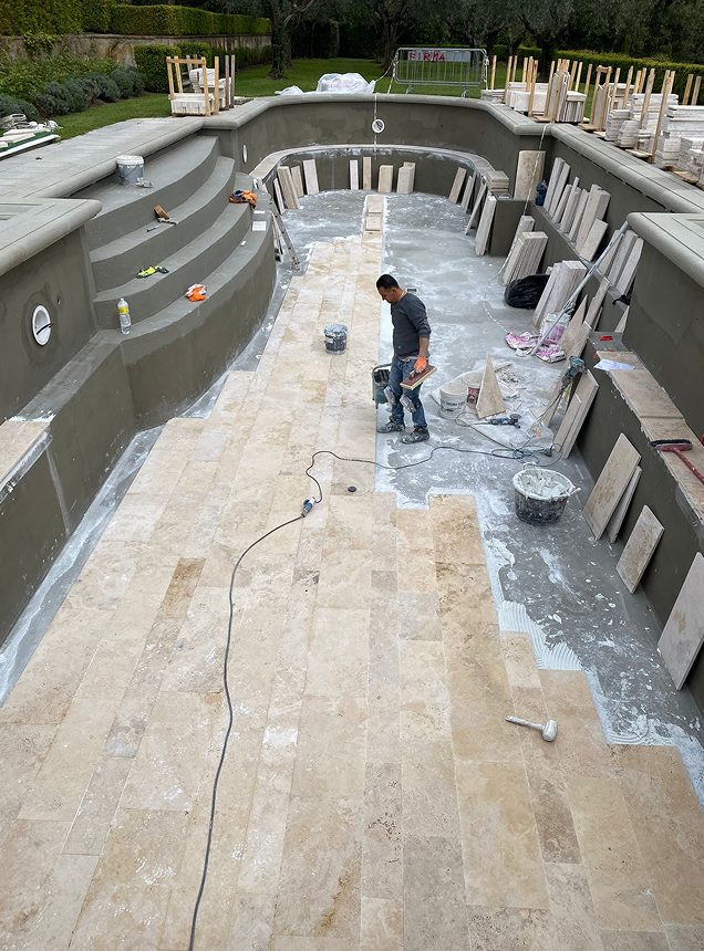 Fornitura di marmo, travertino, pietre naturali e legno