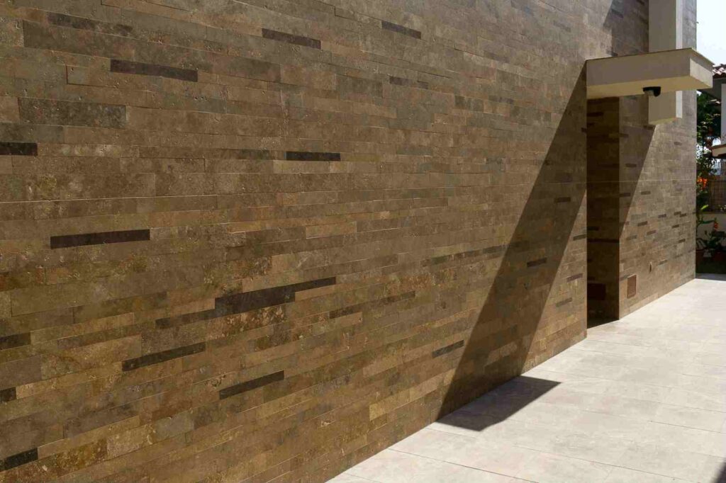 The use of stone in the projects of architect Leonardo Mannini