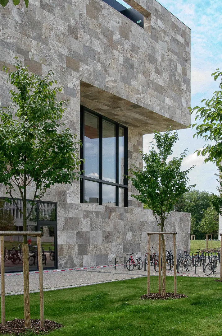 Facciate in pietra naturale