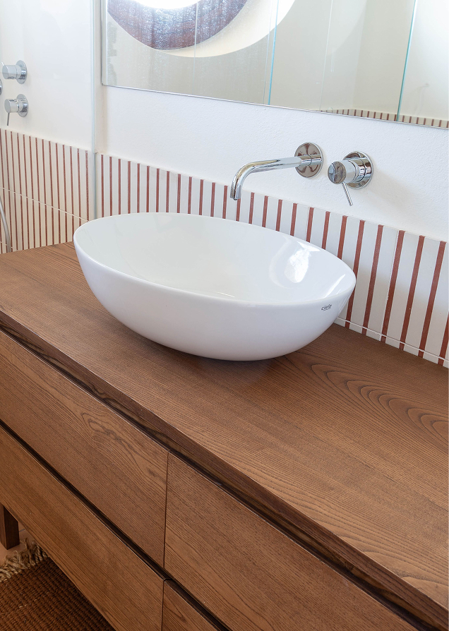 Arredi bagno in legno