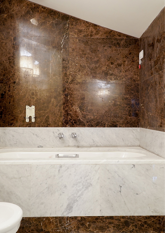 Bagno in Marmo Pavimenti e Rivestimenti Bagno