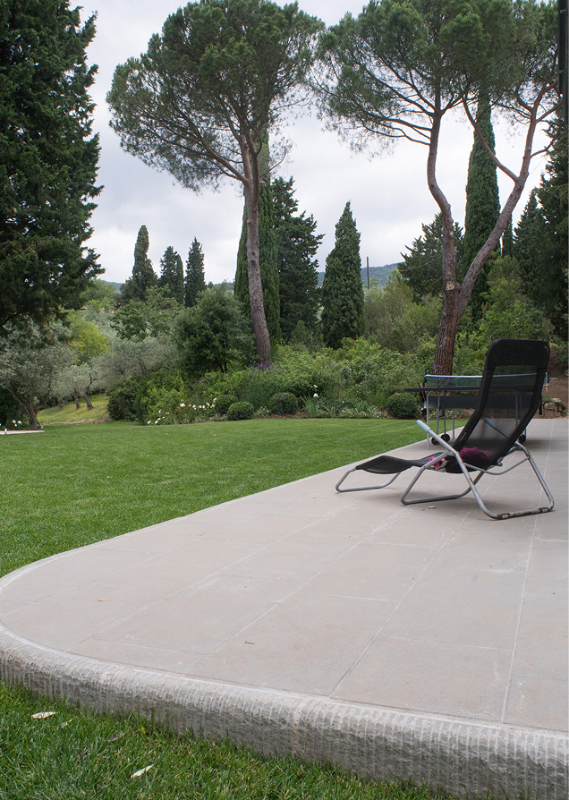 copertine in pietra e cordoli in pietra serena