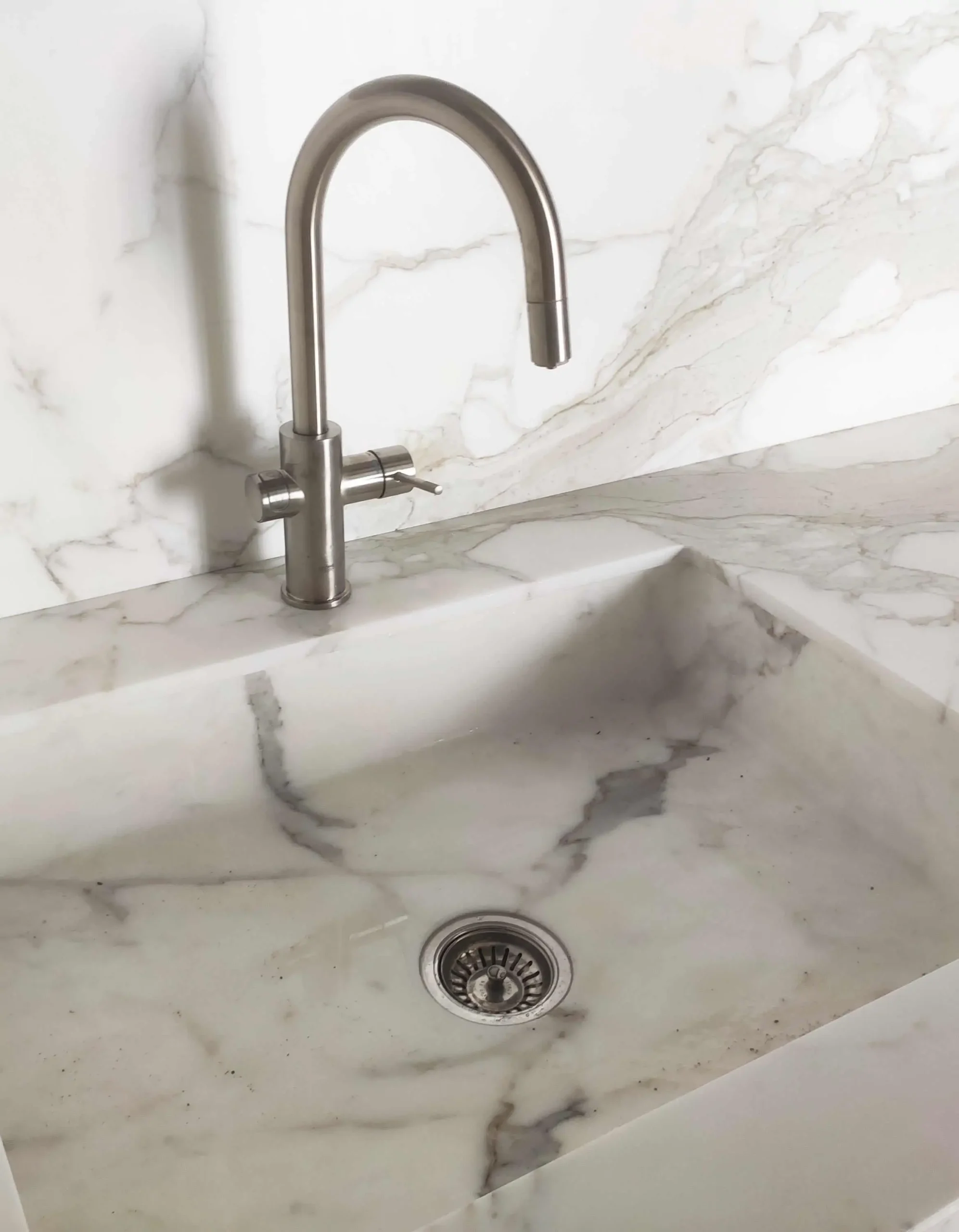 LAVELLI CUCINA IN MARMO