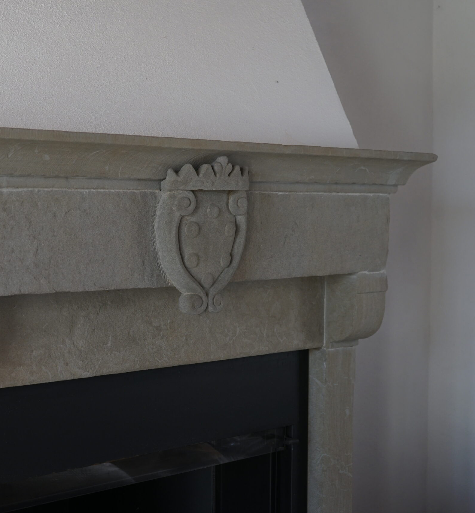 Caminetti in pietra serena